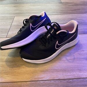 Youth Nike Shoes (Running)